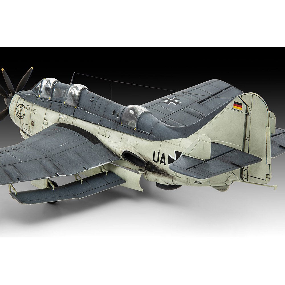 REVELL FAIREY GANNET AS.1/AS.4 WITH AUS. DECALS, 1:72 Scale Model Kit