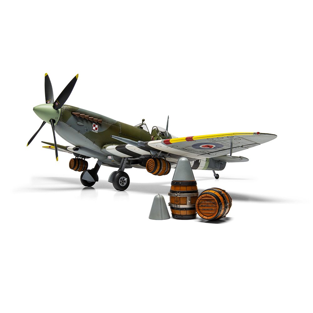 AIRFIX SUPERMARINE SPITFIRE MK.IXC - FLYING DRAY, 1:24 Scale Model Kit