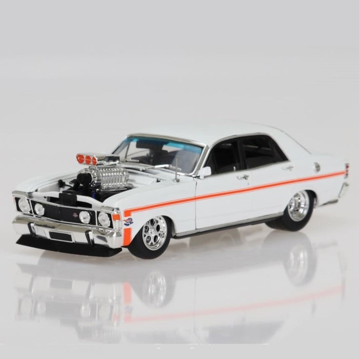 1970 Ford XW GTHO Slammed, 1:24 Scale Diecast Car