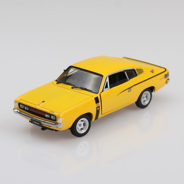 Yellow E49 Valiant Charge, 1:32 Scale Diecast Car