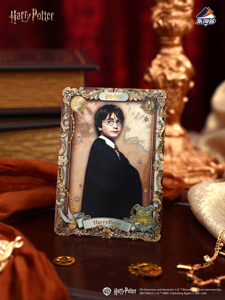 Harry Potter & the Sorcerer's Stone Series Collectible Booster Pack